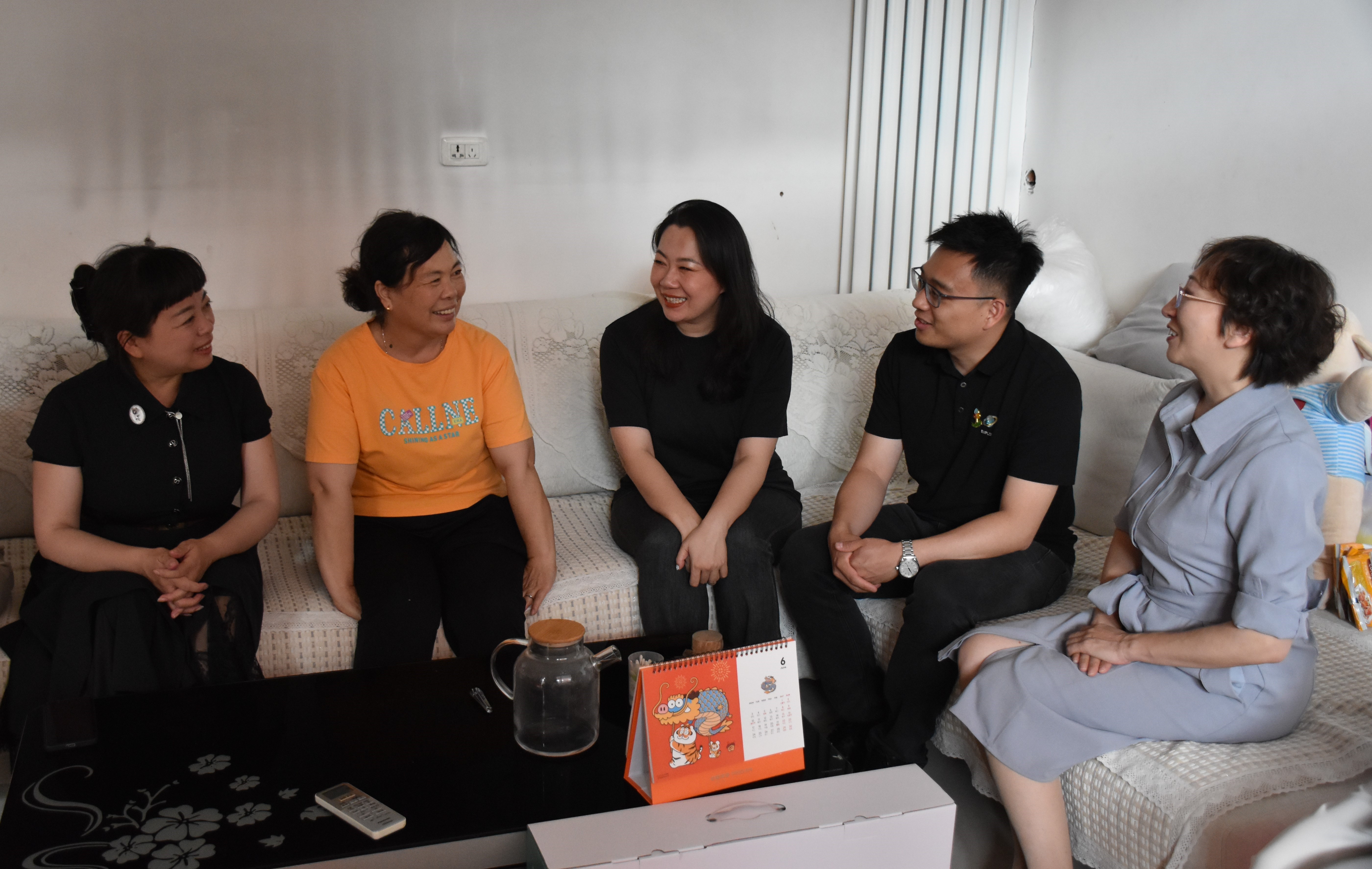 华体会官方网站-华体会在线官网
公益送温暖：6载慈善 660名单亲母亲受益